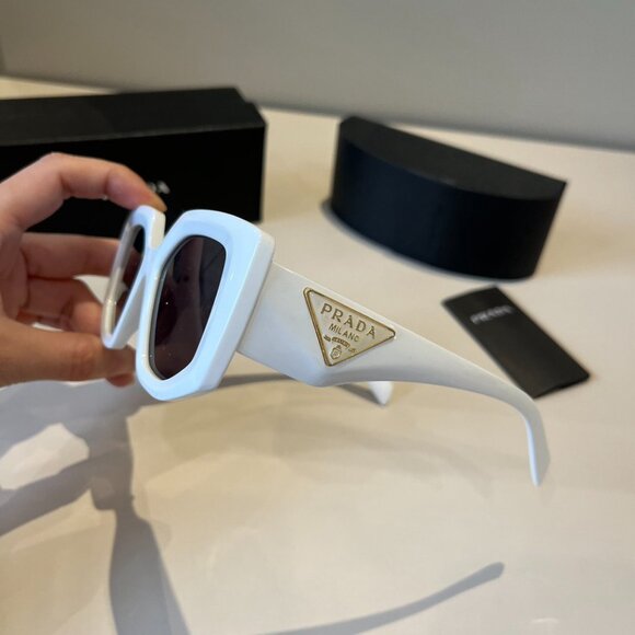 Prada white irregular frame sunglasses - Picture 3 of 11